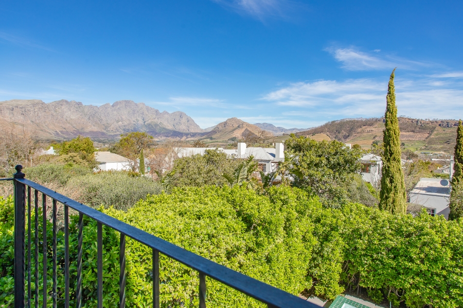 To Let 4 Bedroom Property for Rent in Franschhoek Western Cape